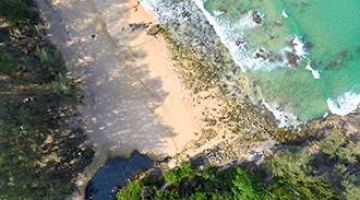 Пляж Найтон, Пхукет - пологий берег, слабые волны